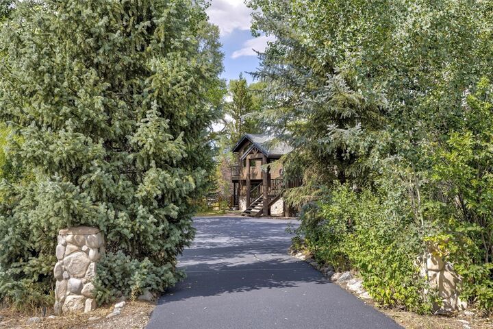 Property Photo: 1280 Mesa Drive CO 80498