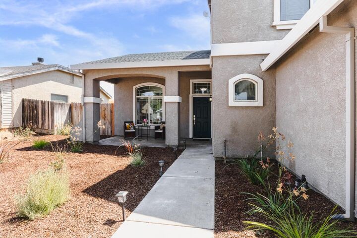 Property Photo: 140 Johnson Street CA 95692