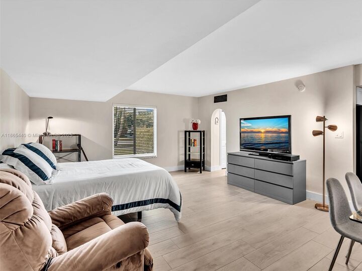 301 Sunrise Dr 1dw  Key Biscayne FL 33149 photo