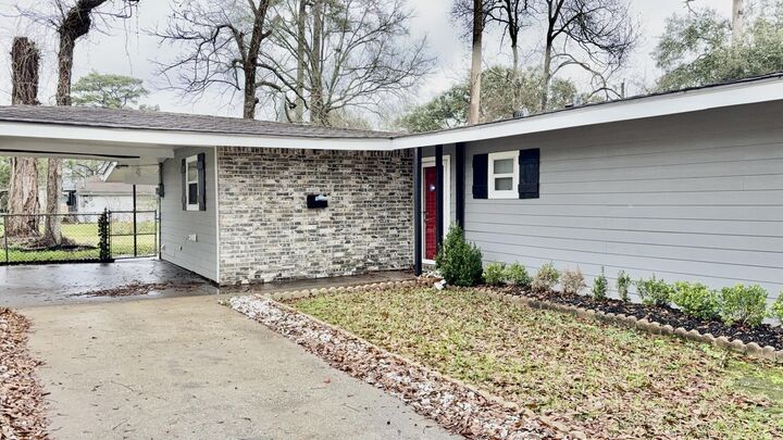 Property Photo:  5440 Margo Lane  TX 77708 