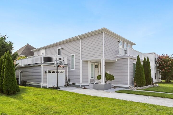 Property Photo: 8 Seaside Ct NJ 08402
