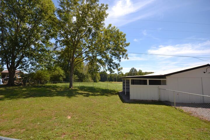 Property Photo: 102 Co Rd 1420 AL 35179 - VINEMONT