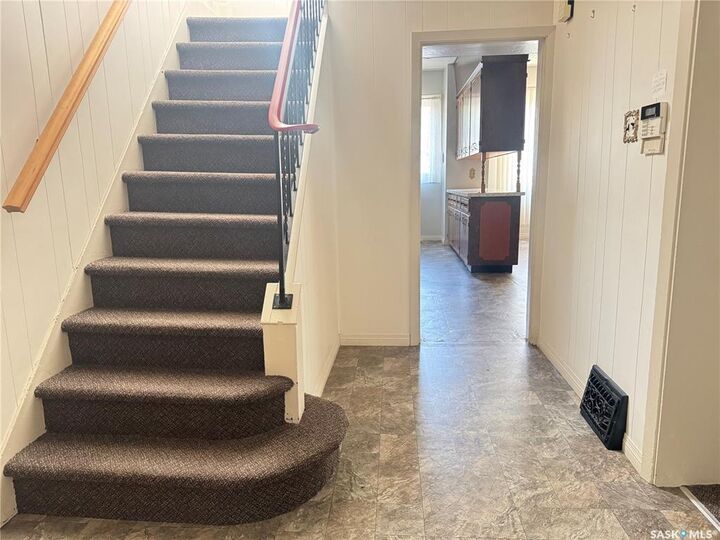 Property Photo:  1328 Retallack Street  SK S4T 2H9 