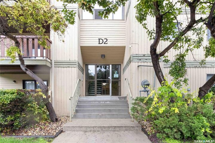 Property Photo: 1121 McKercher Drive 306 D2 SK S7H 5B8