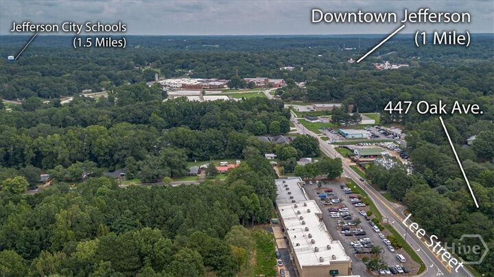 Property Photo:  447 Oak Avenue  GA 30549