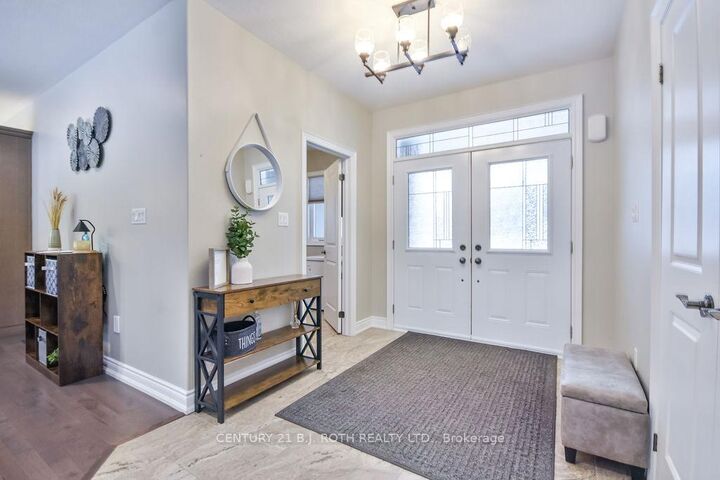 Property Photo: 27 Houben Crescent ON L0L 1T0