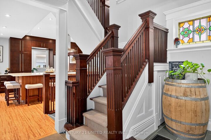 Property Photo: 317 Margaret Avenue ON K9J 5H1