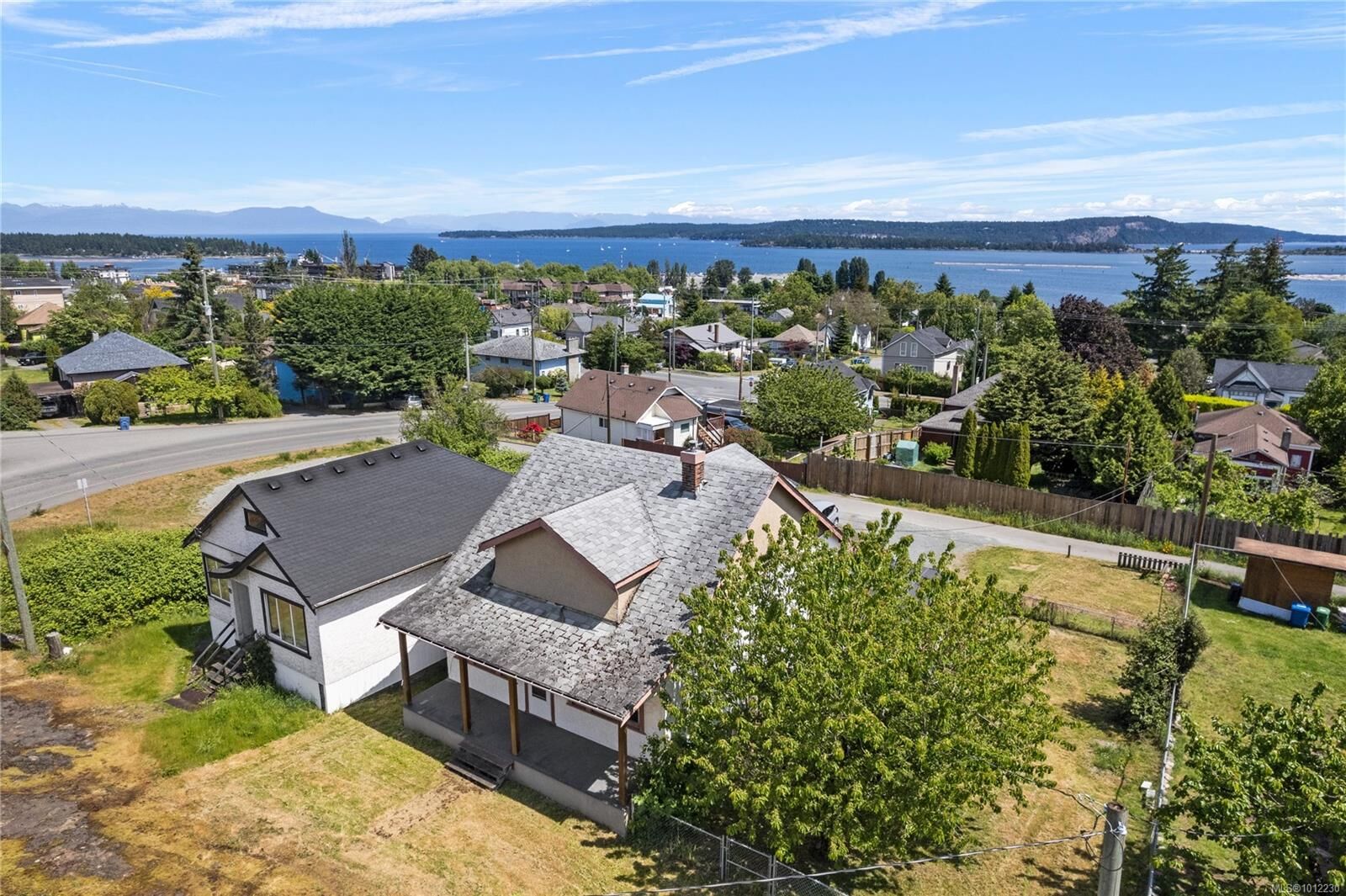 Property Photo:  19 View St  BC V9R 4N3 