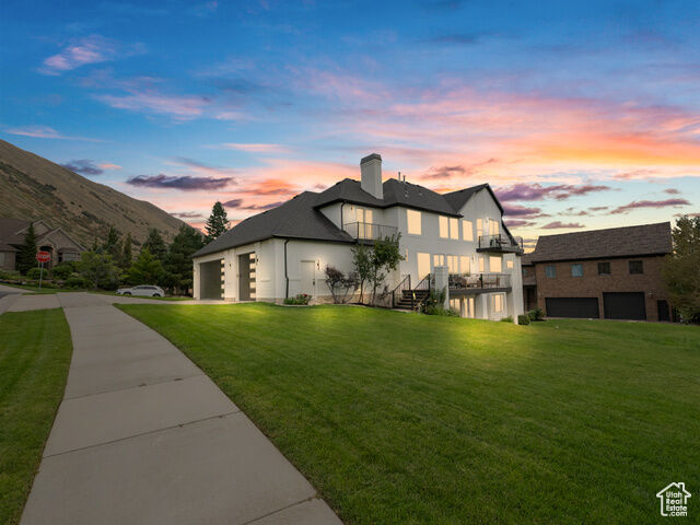 Property Photo: 581 E Draper Woods Way UT 84020