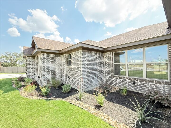 Property Photo:  421 Ridge Crest Drive  TX 76522 