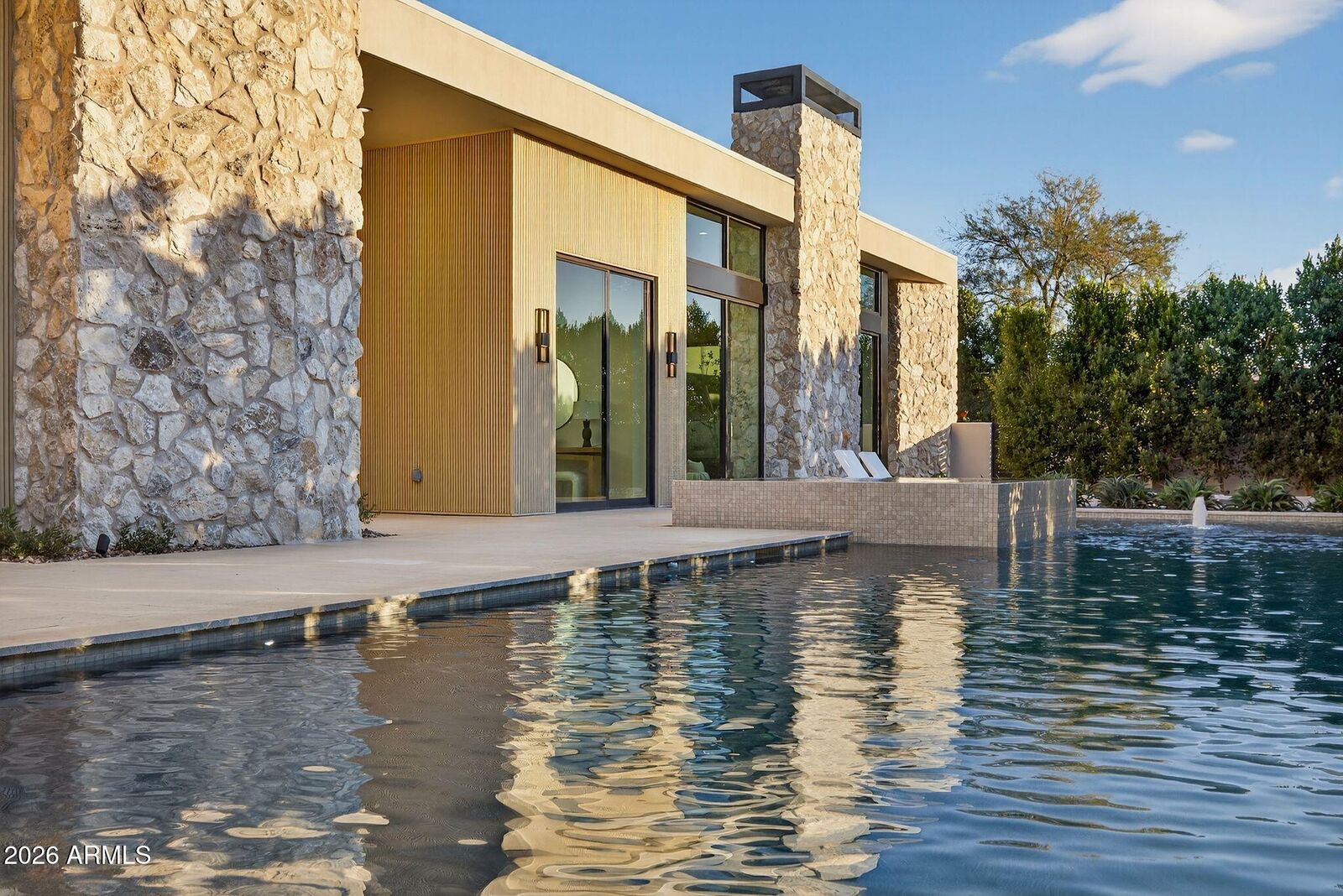 Property Photo:  6535 N 40th Place  AZ 85253 