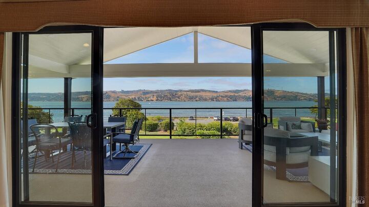 1182 W K Street  Benicia CA 94510 photo
