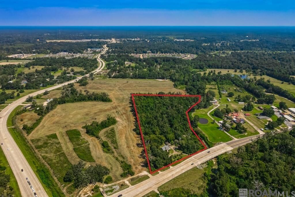 Property Photo:  14871 Greenwell Springs Rd  LA 70739 