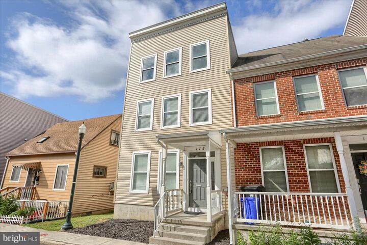 Property Photo: 1734 Fulton Street PA 17102