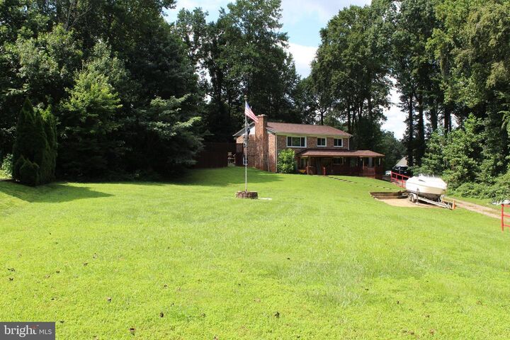 Property Photo: 15090 Jonah Cove Place VA 22193