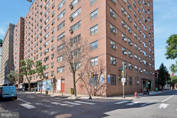 118 S 21st Street 316  Philadelphia PA 19103 photo