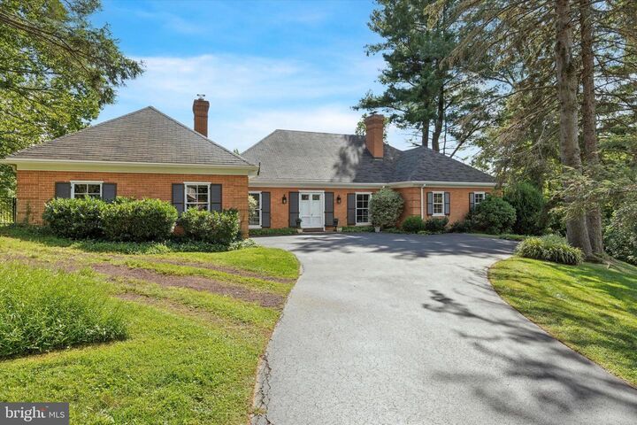 Property Photo: 433 N Ithan Avenue PA 19010