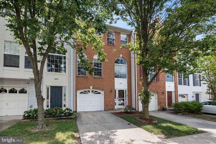 2448 Rolling Plains Drive  Herndon VA 20171 photo