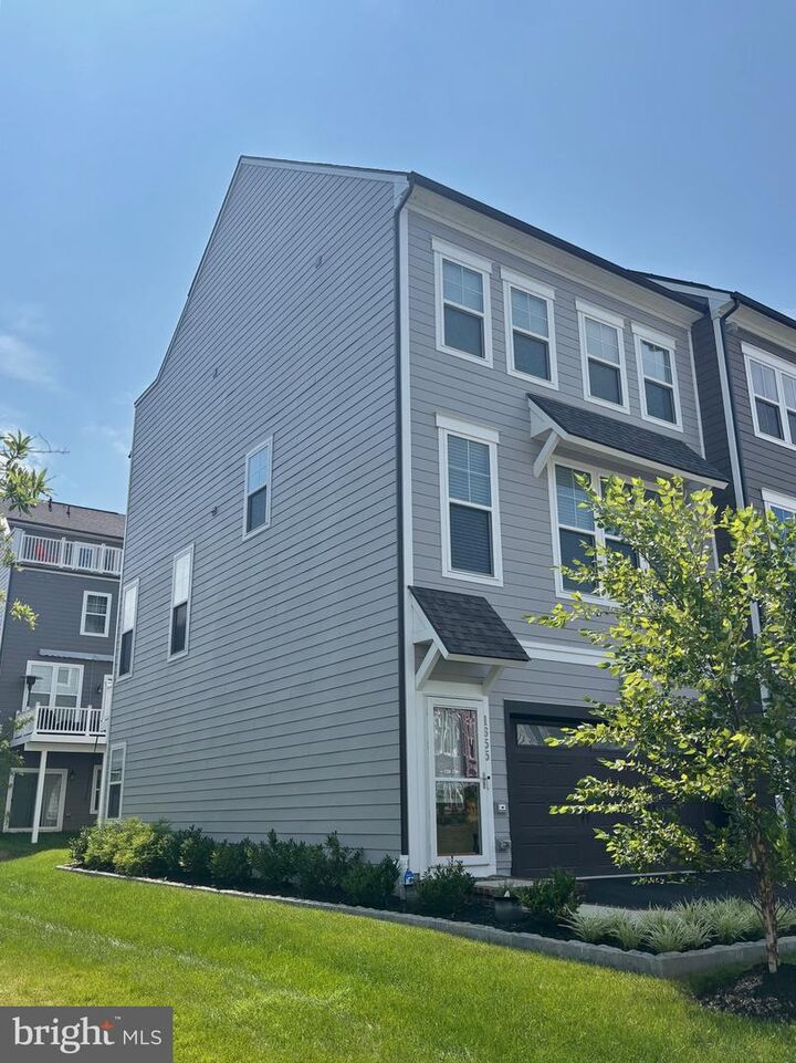 Property Photo: 1655 Aspen Poplar Road VA 22026