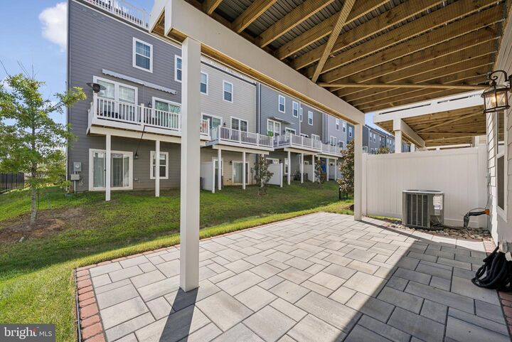 Property Photo: 1655 Aspen Poplar Road VA 22026