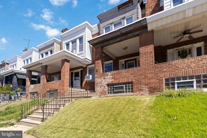 Property Photo: 889 Anchor Street PA 19124