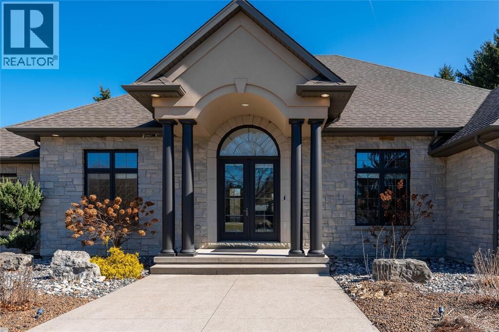 Property Photo: 1726 Modeland Road ON N7X 1B2