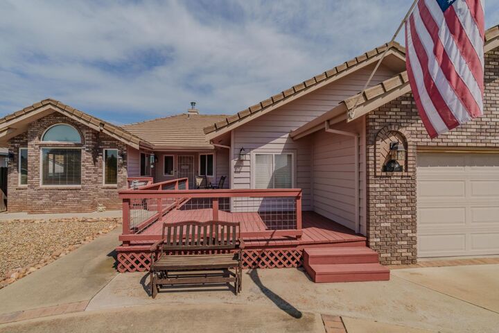 Property Photo:  31 Willet Ct  CA 95254 