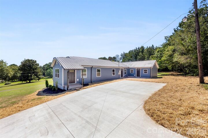 Property Photo:  120 Center Street  NC 28086 