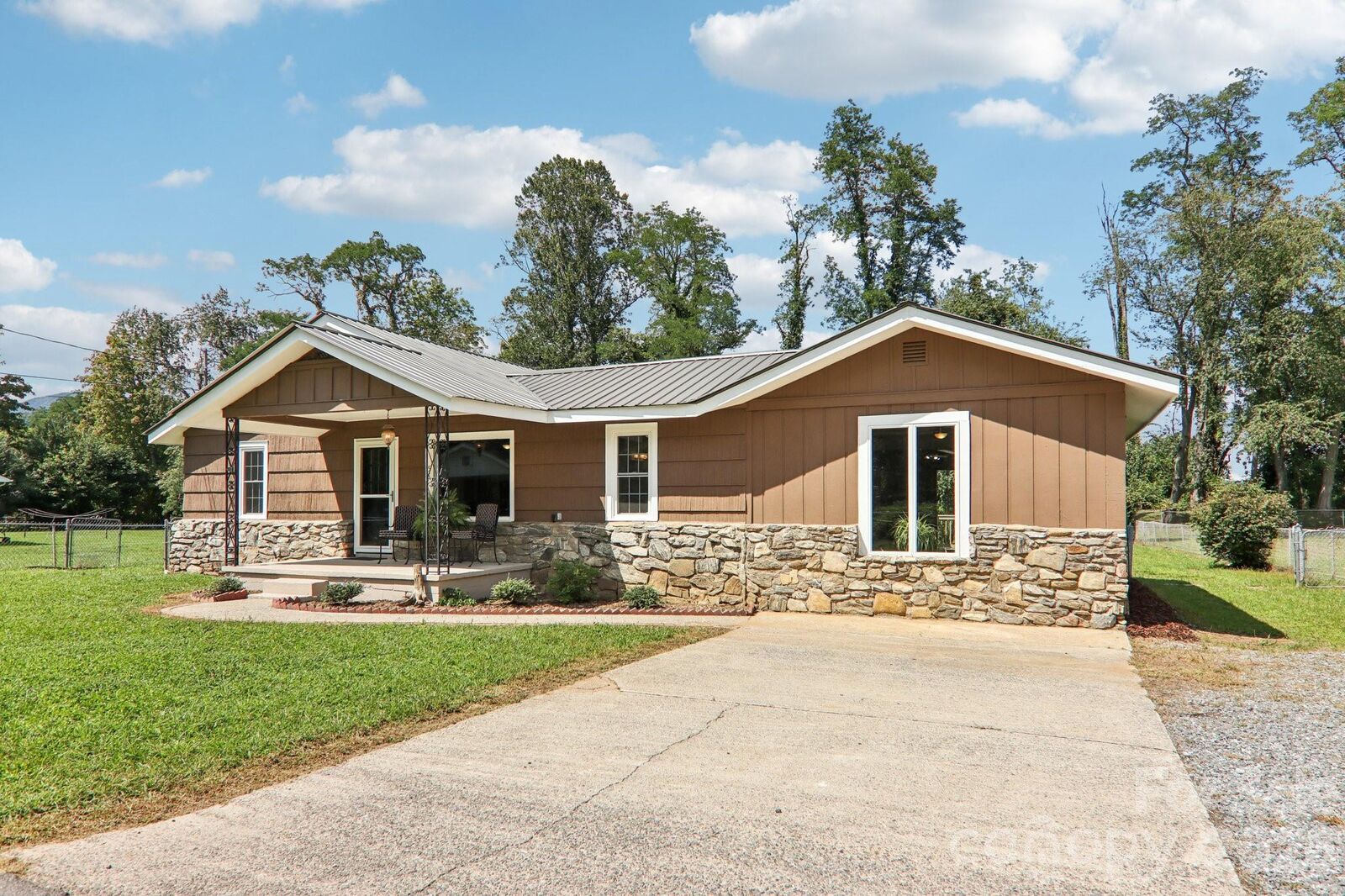 Property Photo:  55 Polk Street  NC 28786 