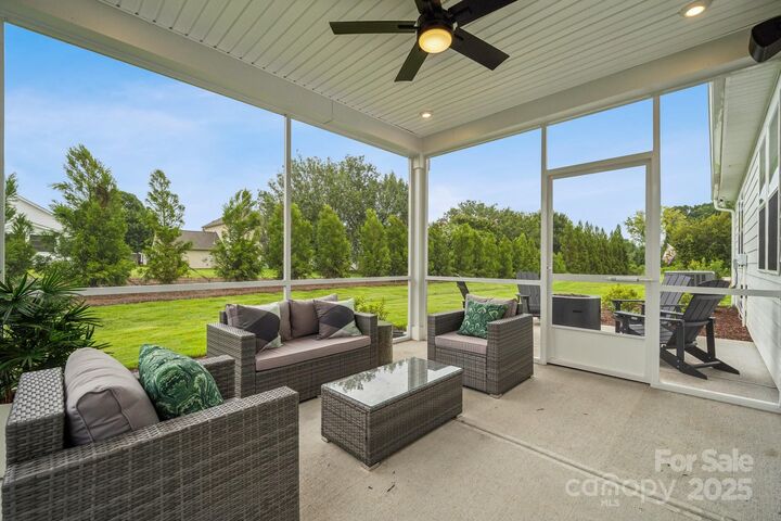 Property Photo: 3037 Bent Willow Drive NC 28079