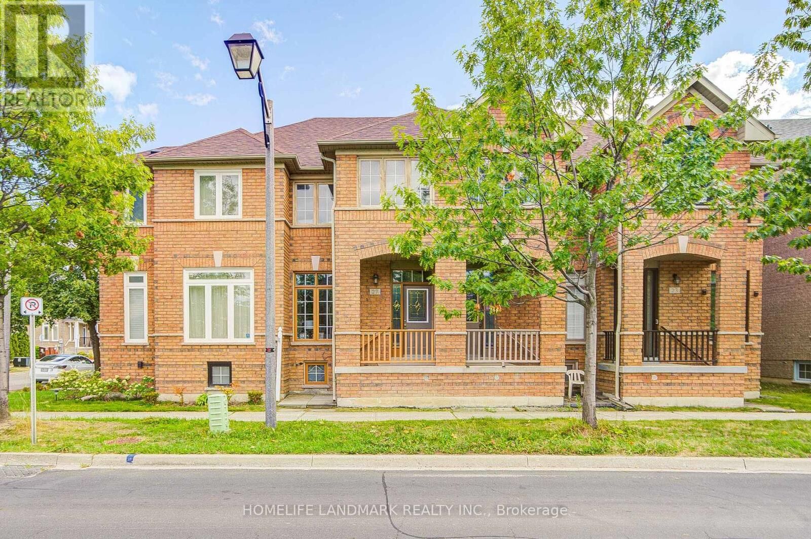 Property Photo: 27 Bur Oak Avenue ON L6C 2E2