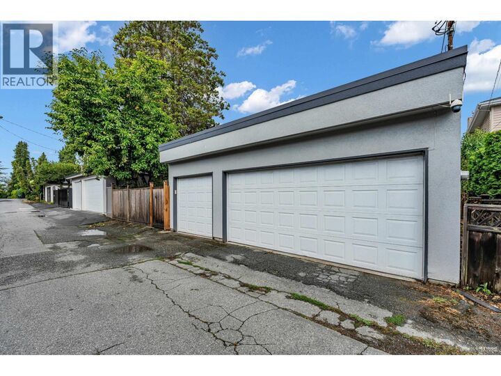 Photo de la propriété:  1738 W 58 Street  BC V6P 1W9 
