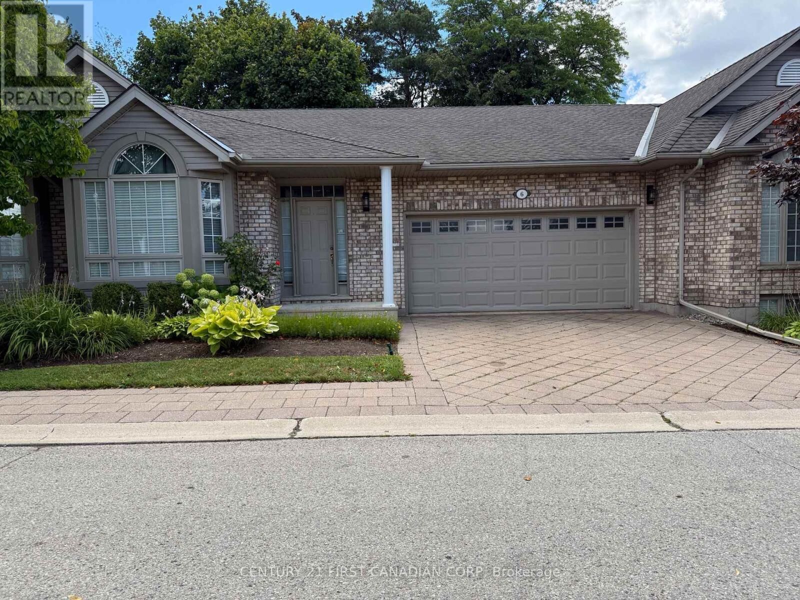 Property Photo: 1574 Richmond Street 6 ON N6G 5H7