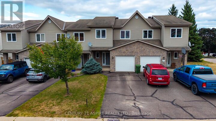 33 Northbrook Road  Petawawa ON K8H 3N5 photo
