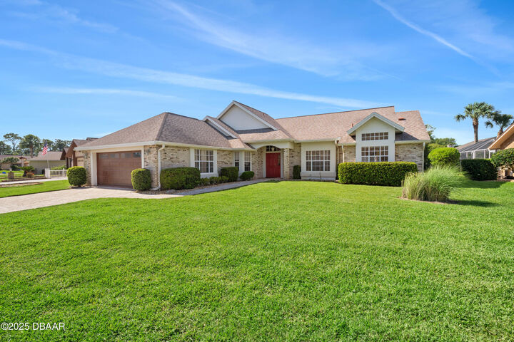 Property Photo: 51 Kingsley Circle FL 32174