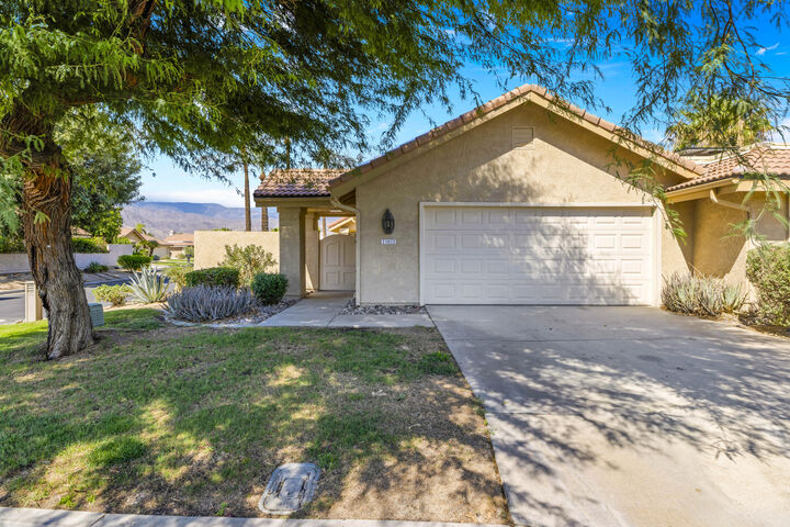 Property Photo: 103 Verde Way CA 92260