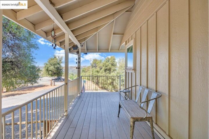 Property Photo:  10870 Buck Brush Dr  CA 95327 