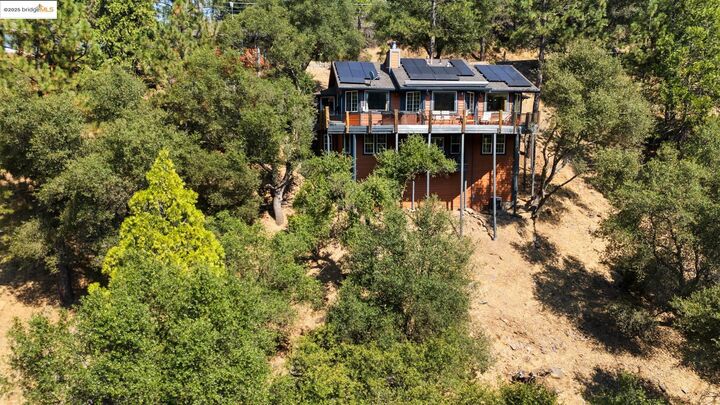 Property Photo:  20162 Pine Mountain Dr  CA 95321 