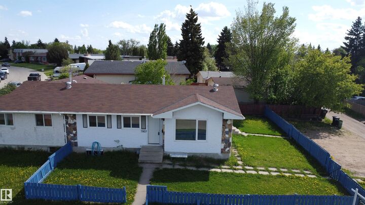 Property Photo:  7807 36 Avenue NW  AB T6K 0C5 