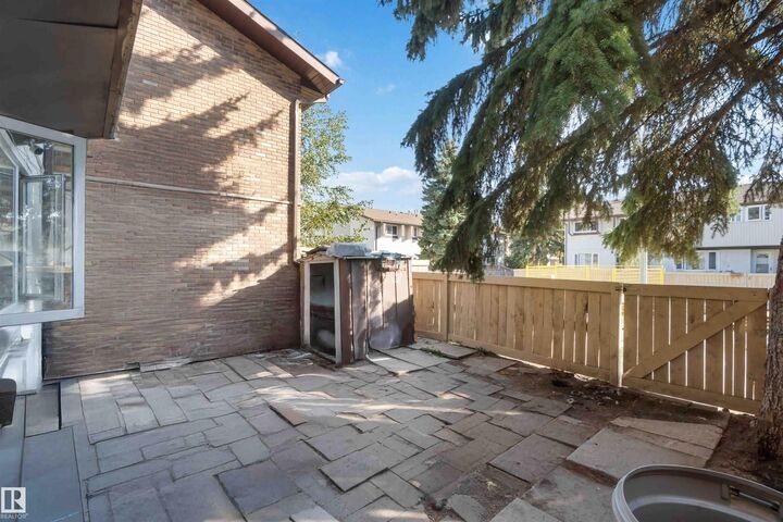 Property Photo: 14205 82 Street NW 15 AB T5E 2V7