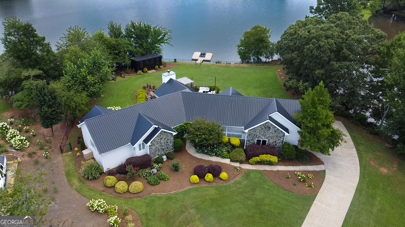 Property Photo:  207 Scenic Drive  GA 30252 