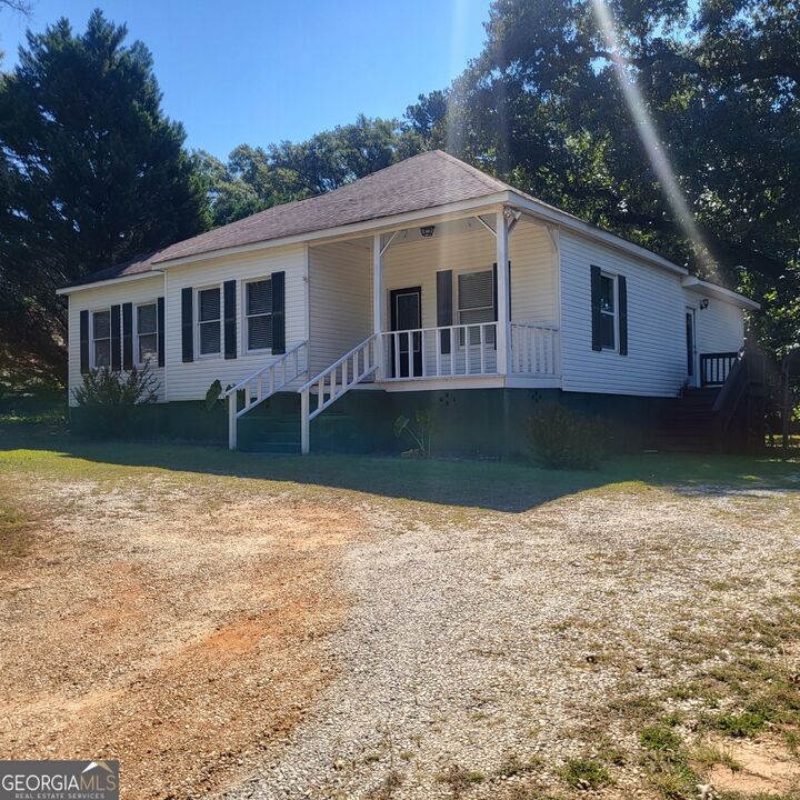 Property Photo: 2012 29th Boulevard AL 36854