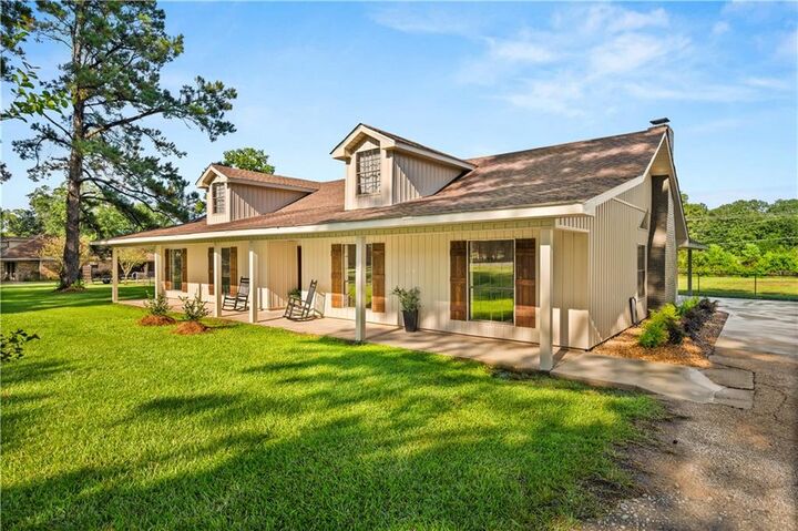 Property Photo:  110 Jay Von Drive  LA 71360 