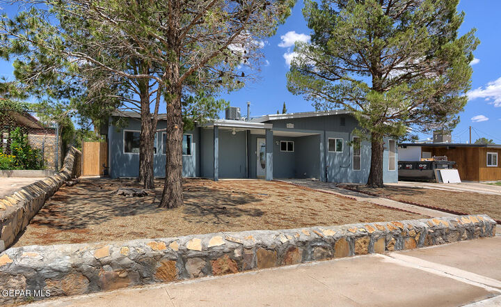 Property Photo: 6247 Arapaho Road TX 79905