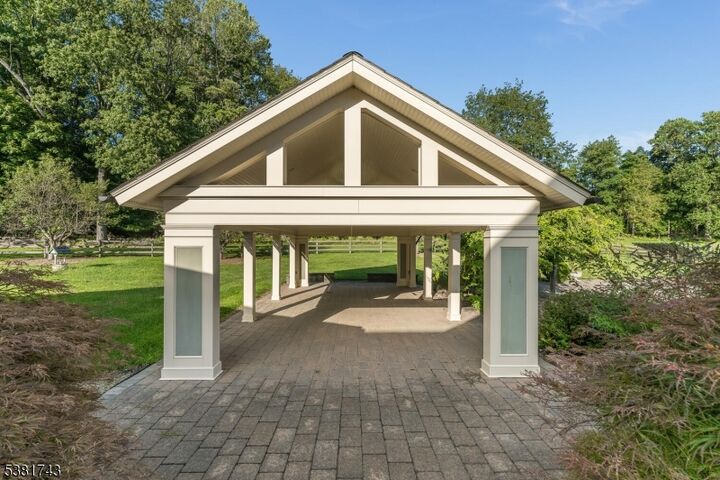 Property Photo:  2 Sunset Farm Lane  NJ 08826 