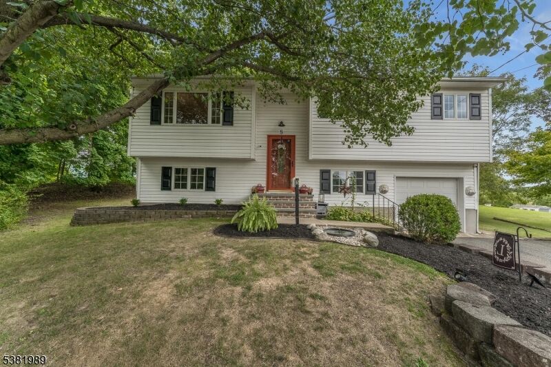Property Photo: 5 Victor Ct NJ 07840