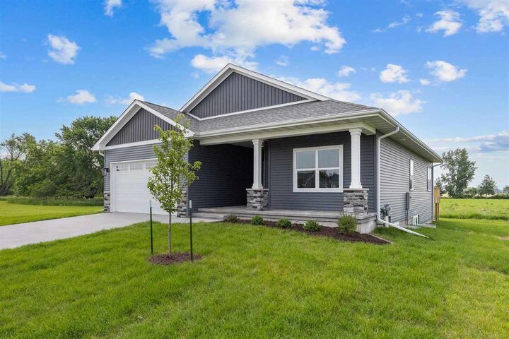 Property Photo: 1813 Sherman Dr IA 52240