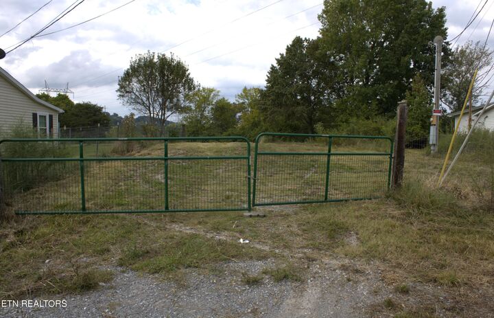 Property Photo:  719 Wilson Rd  TN 37801 