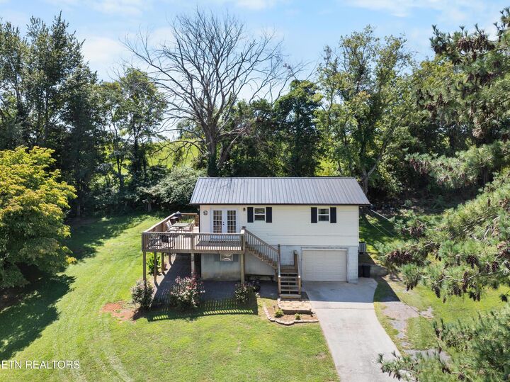 Property Photo: 199 Honey Creek Lane Lane TN 37861