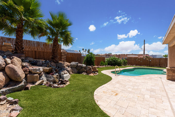 Property Photo: 2168 Daytona Ln AZ 86403